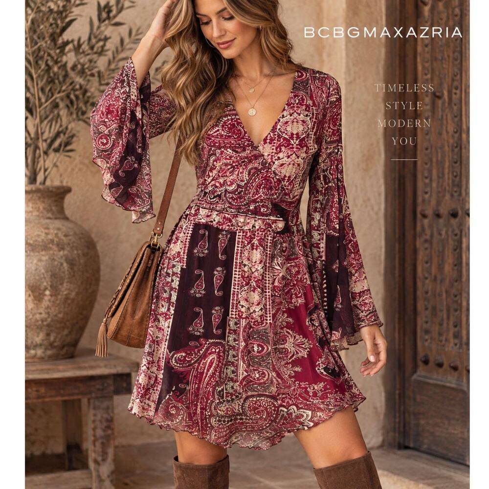 BCBGMAXAZRIA Y2K Paisley Patchwork Mini Dress XS Bell Sleeve Boho Burgundy